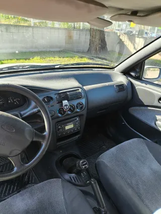 Ford Escort 1998 - se vende tal cual