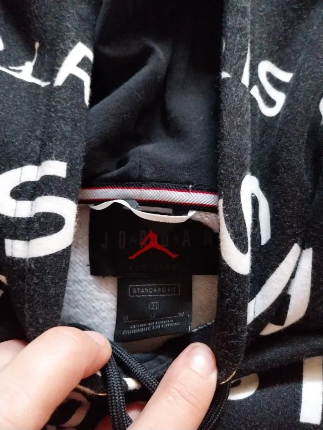 Sudadera Jordan Paris Negra y Dorada Chico