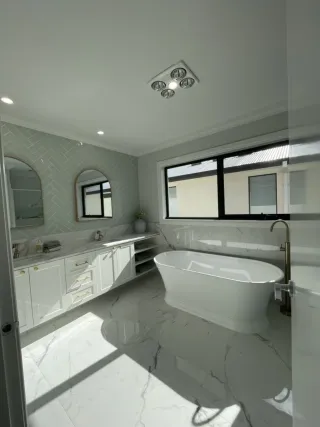 Baño moderno y alicatados