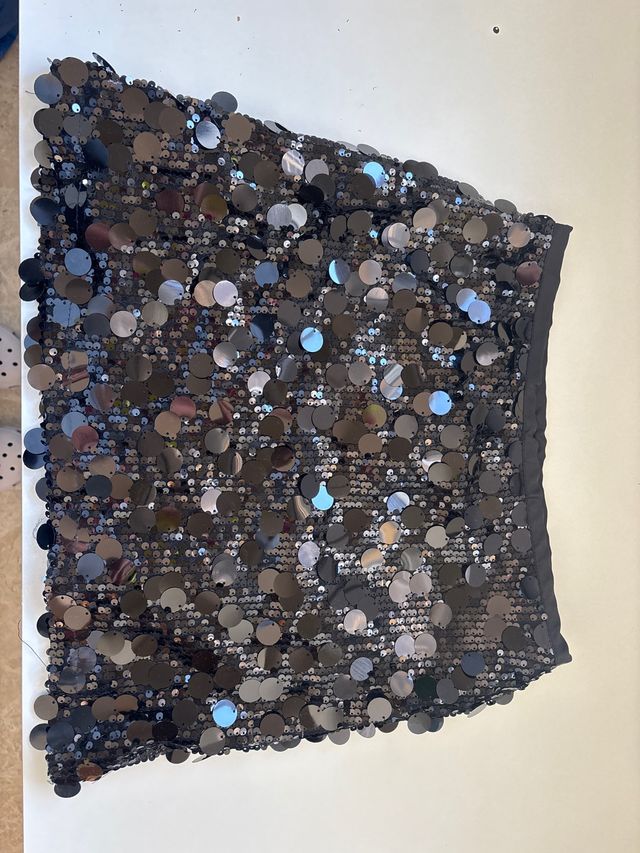 Falda fiesta lentejuelas negra y plateada