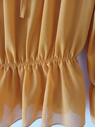 Top giallo  manica lunga con rouches