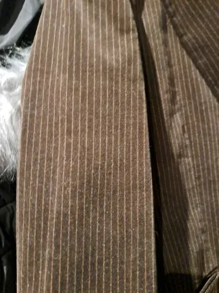 Chaqueta H&M Raya Marrón EUR 52 / US 42