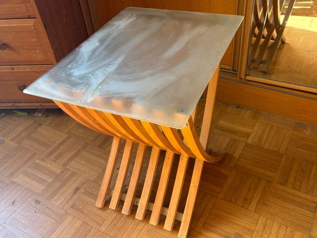 Mesita auxiliar madera y cristal