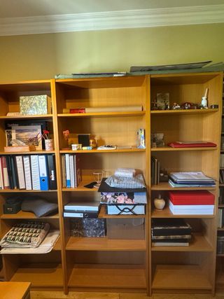 Conjunto de librerías con baldas regulables