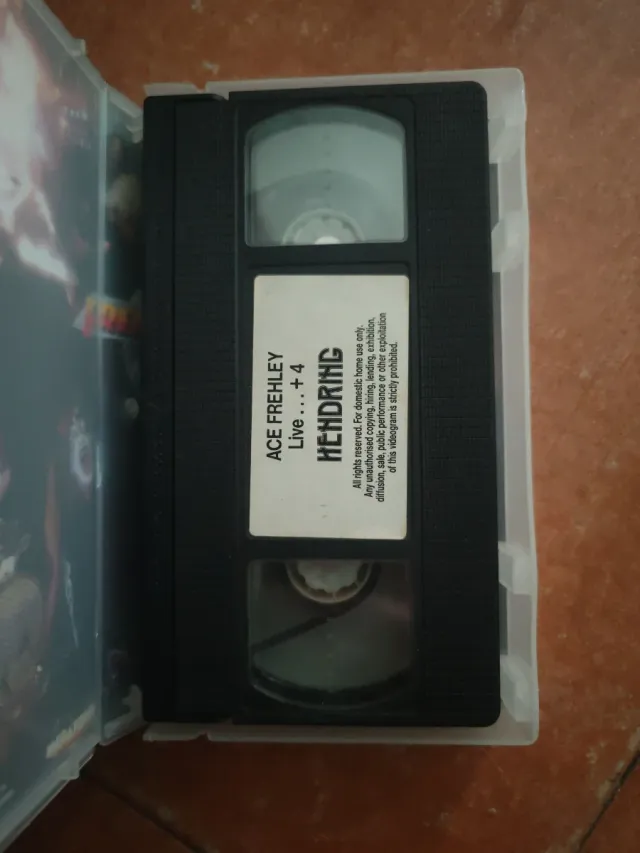 VHS Frehley's Comet Live + 4