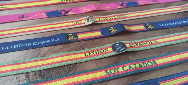 32 Pulseras Varias: Religioso, Taurino, Militar