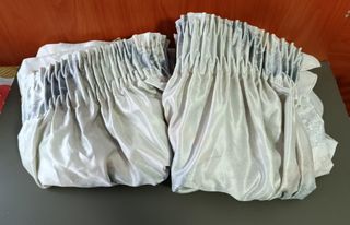 2 Cortinas de Riel 100x200x230  - 3 euro por todo