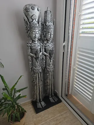 Pareja Figuras Balinesas Madera Enamorados