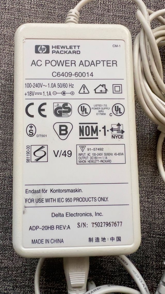 Cargador HP 18V 1.1A C6409-60014