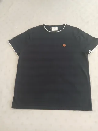 Camiseta Springfield Talla M Negra de punto.