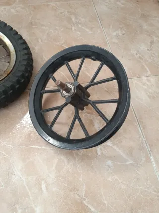 Ruedas y Llantas Pocket (Set 4)