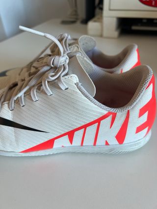 Nike Mercurial Zoom Vapor 15 Academy Ic talla 36.5