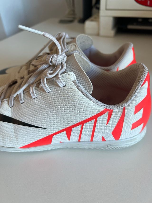 Nike Mercurial Zoom Vapor 15 Academy Ic talla 36.5