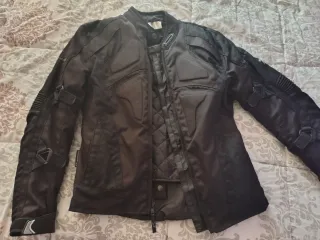 Chaqueta de moto negra