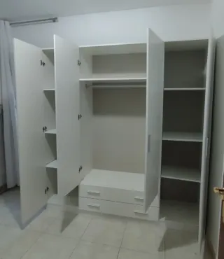 CAMA para HABITACIÓN, canapés, colchones y mesitas
