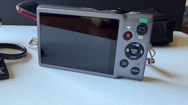 Cámara Canon IXUS 8x Zoom Óptico sin caja