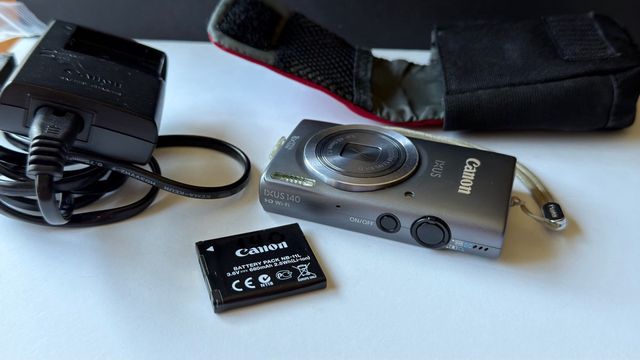 Cámara Canon IXUS 8x Zoom Óptico sin caja