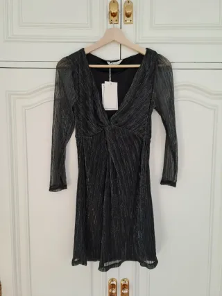 Vestido fiesta negro plateado.