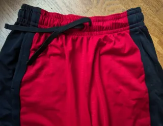 Pantalón corto niño Jordan rojo