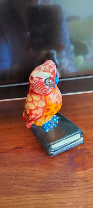 Búho decorativo para sujetar libros