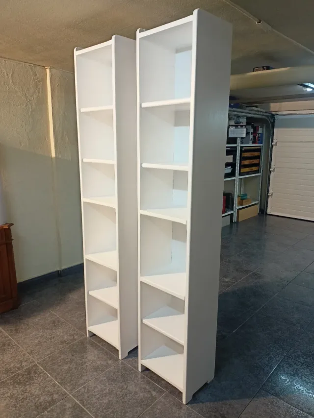 Estanterías de pino macizo blancas