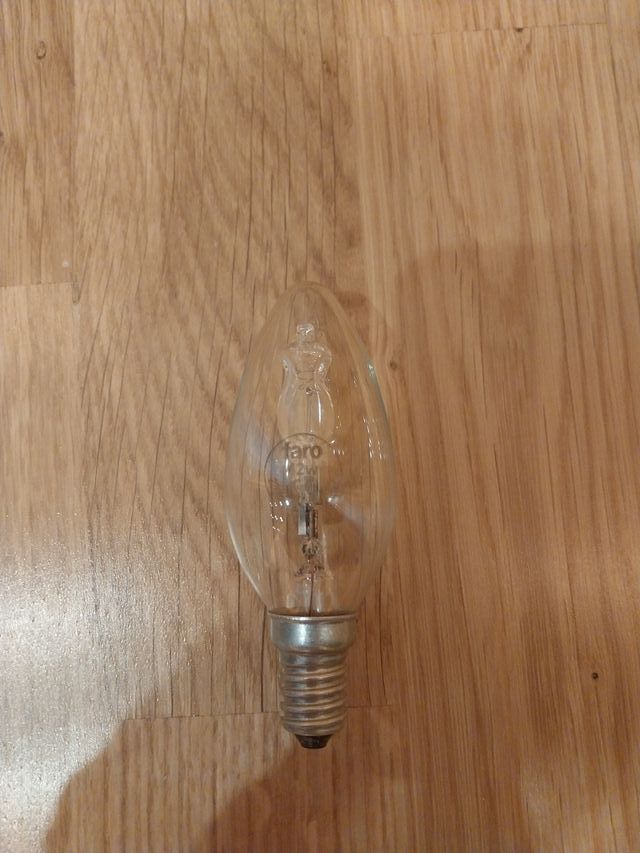 Bombillas Faro Barcelona E14 42W 630lm