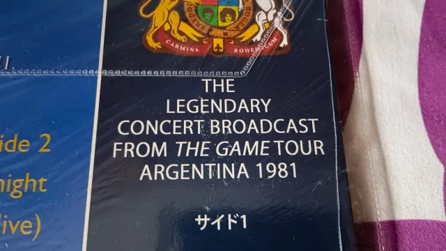 Queen - Playing The Game Vinilo