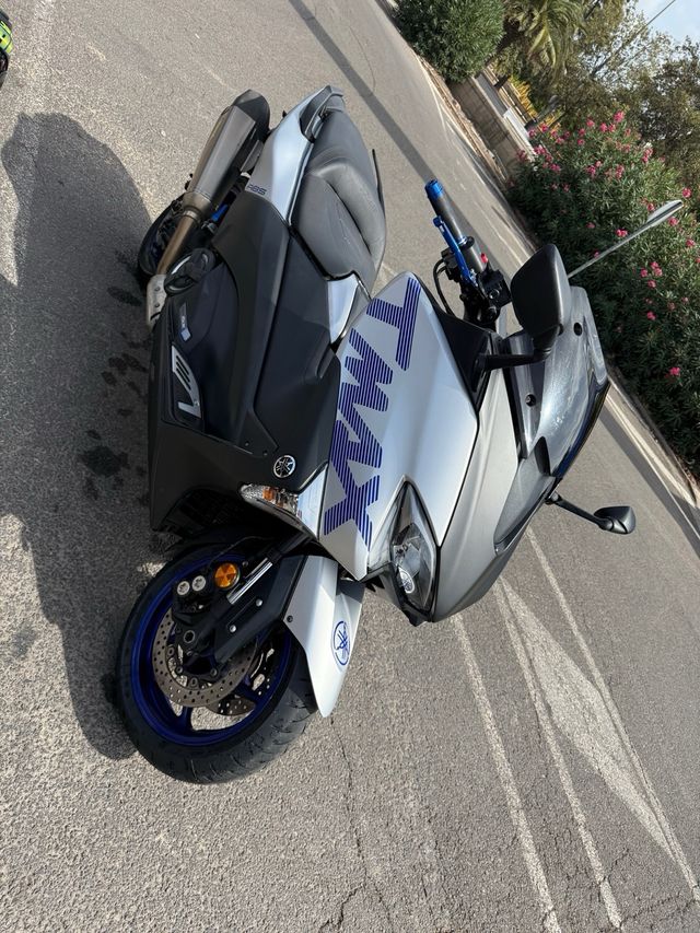 Yamaha TMAX 530