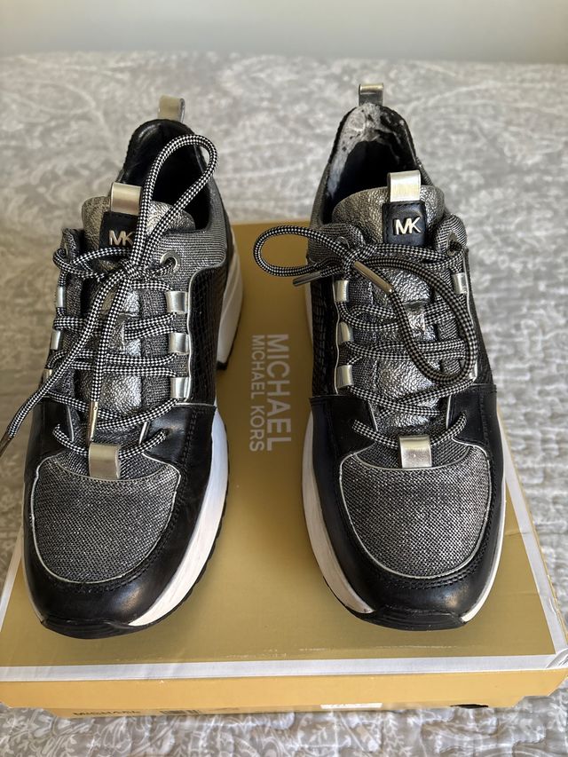 Deportivas Michael Kors Cosmo Trainer Negro/Plata