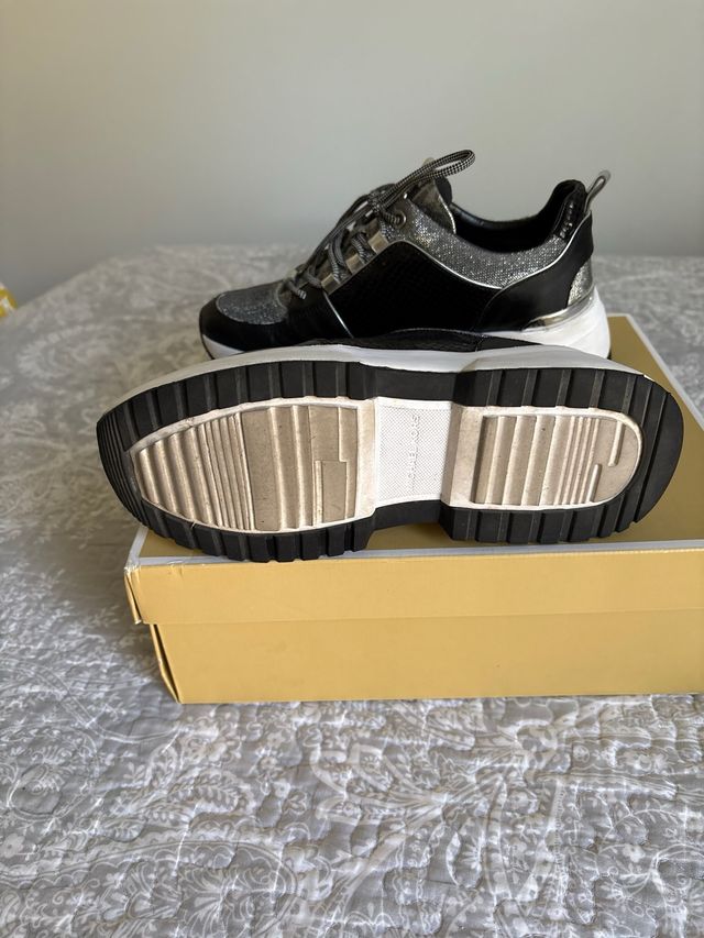 Deportivas Michael Kors Cosmo Trainer Negro/Plata