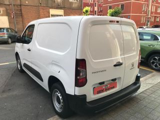 Peugeot Partner 2021