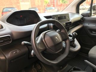 Peugeot Partner 2021