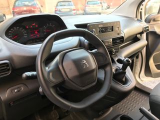 Peugeot Partner 2021