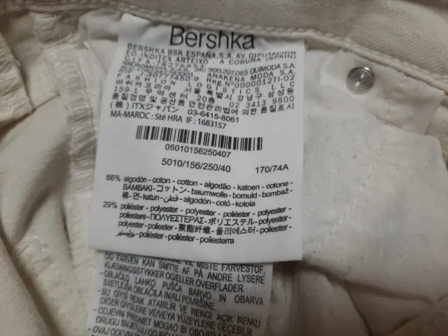 Pantalón vaquero blanco Bershka
