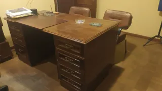 Escritorio de madera