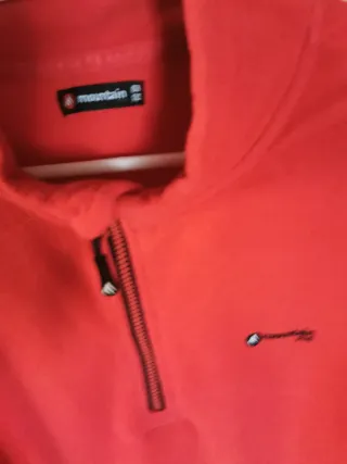 VER FOTOS chaqueta gris/sudadera rojo talla xl