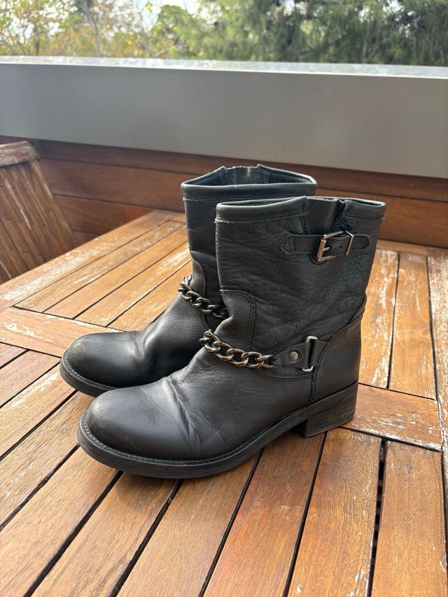 Botas negras cuero talla 39