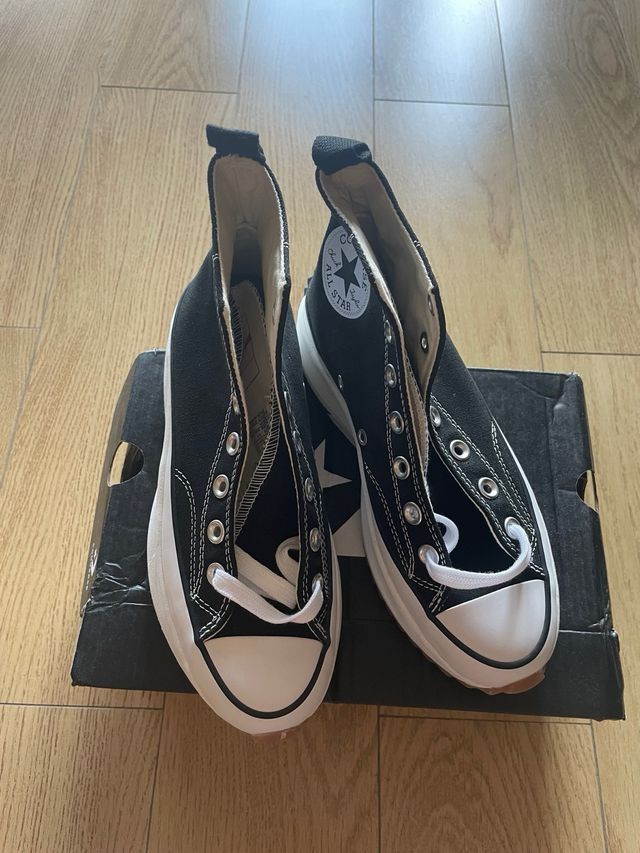 Converse Run Star Hike negras y blancas