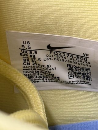 Nike Sabrina 2 Giallo/Blu