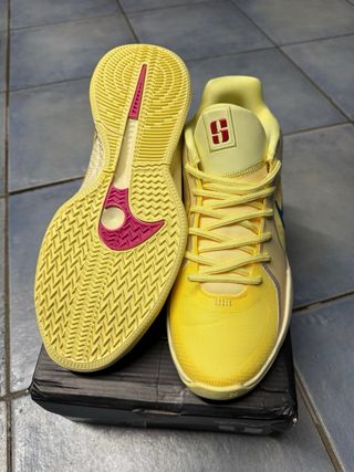 Nike Sabrina 2 Giallo/Blu
