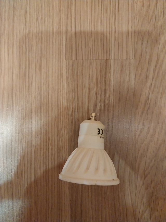 Bombilla LED GU10 5W 3000K Cálida