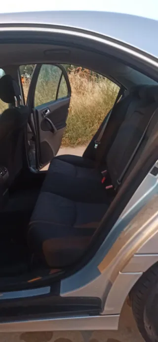 Mercedes-Benz Clase C 2005