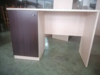 Escritorio de madera
