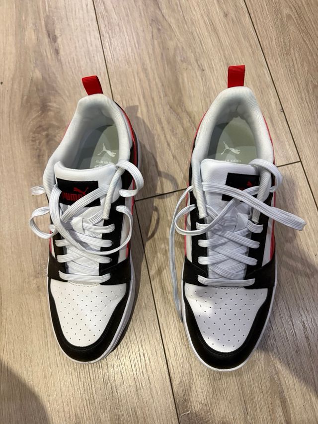 Zapatillas Puma Negras, Rojas y Blancas