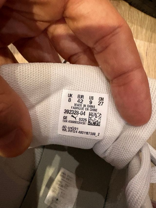 Zapatillas Puma Negras, Rojas y Blancas