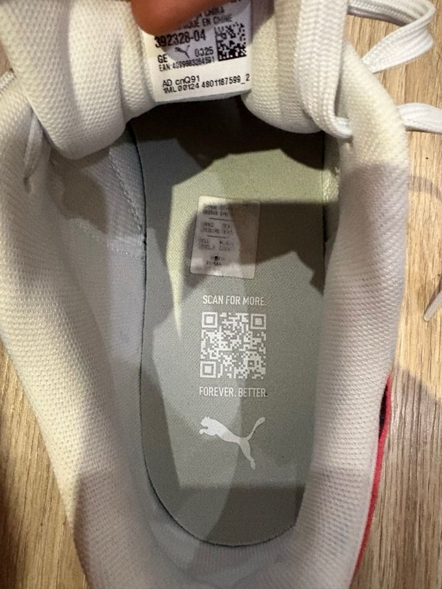 Zapatillas Puma Negras, Rojas y Blancas