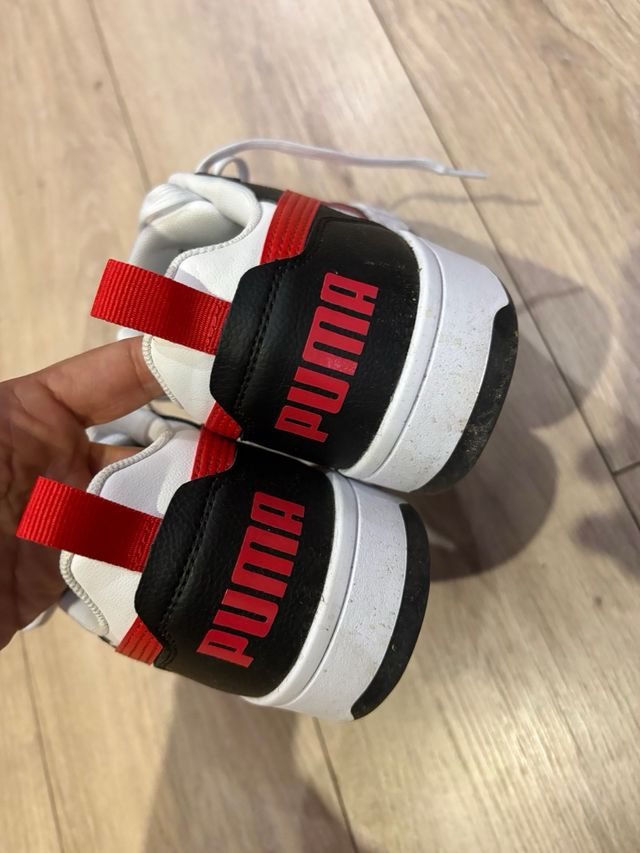 Zapatillas Puma Negras, Rojas y Blancas