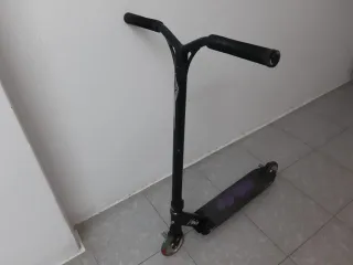 Scooter Venice Bloody Mary