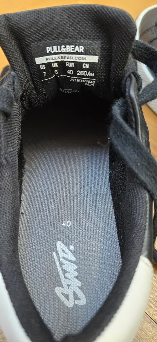 Zapatillas STWD Pull&Bear Negras y Blancas