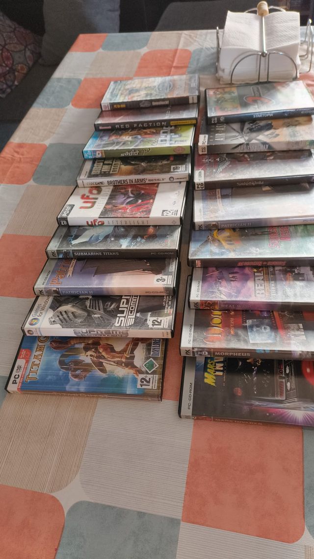 Lote 17 Juegos PC FX Interactive